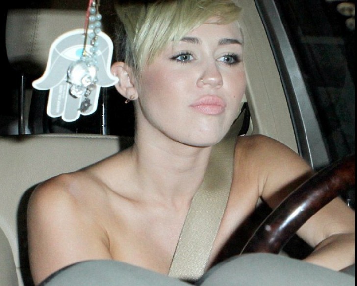 Miley cyrus look like
