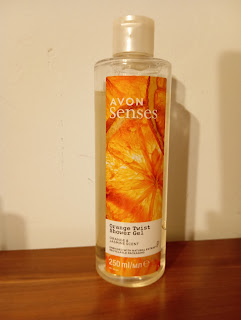 Review: Geluri de duș Avon Senses