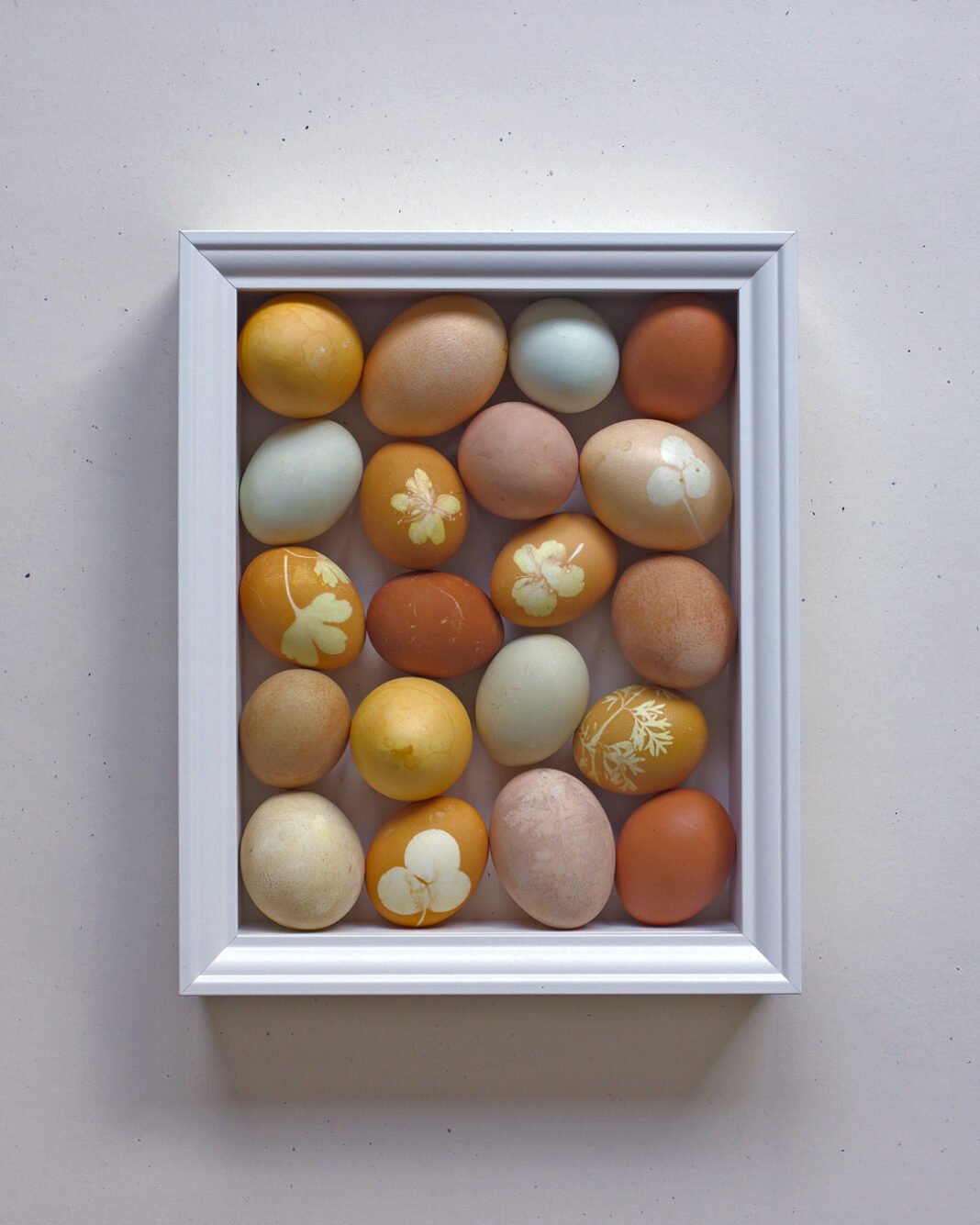 10 ani de vopsit ouă cu ajutorul naturii, într-o mică retrospectivă