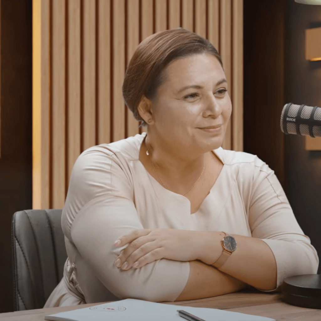 ”NAȘTEREA NU ESTE O BOALĂ, ESTE UN MOMENT DE VIAȚĂ.” – Dr. Luminița Nine