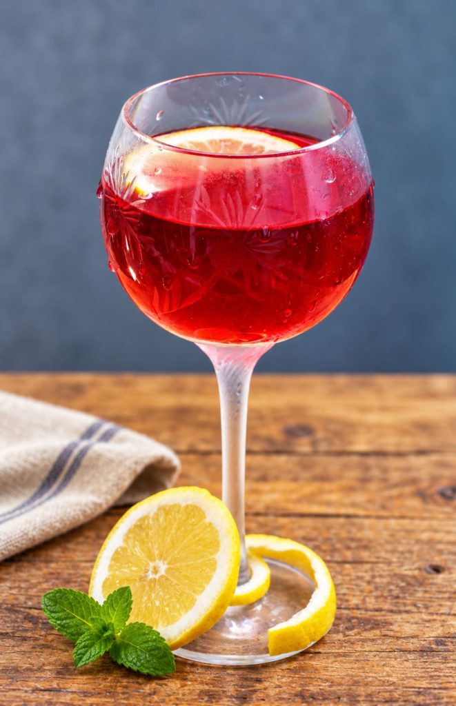 Limonadă cu hibiscus (acrișoară, rubinie, fără cofeină)