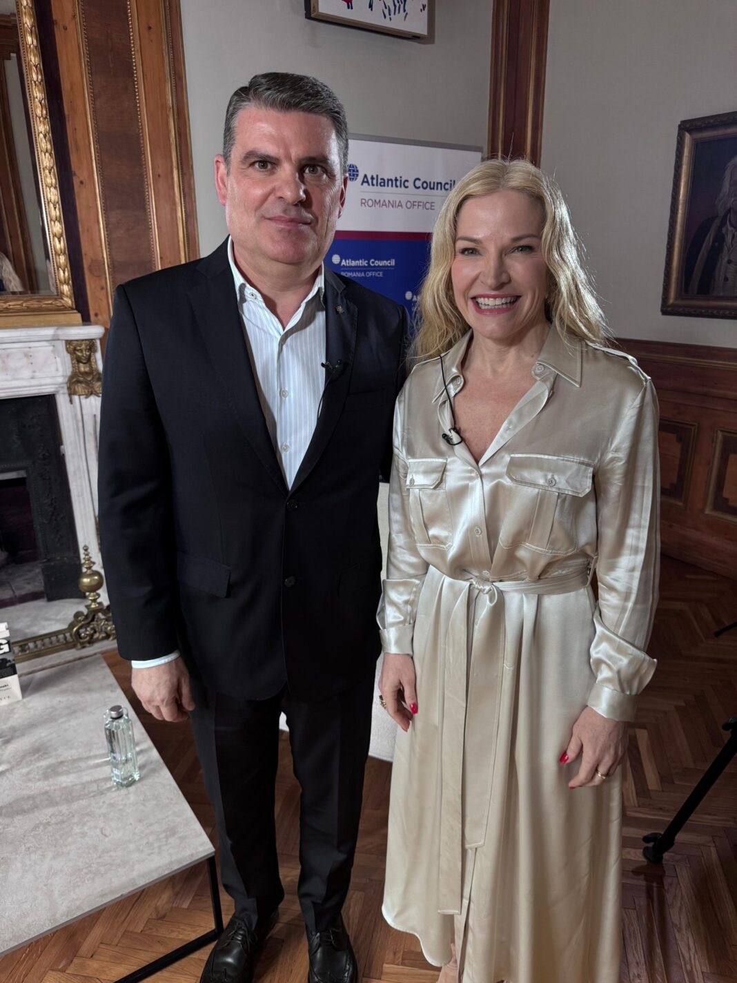 Kirsten Fontenrose : Crizele internaționale consolidează rolul strategic al României