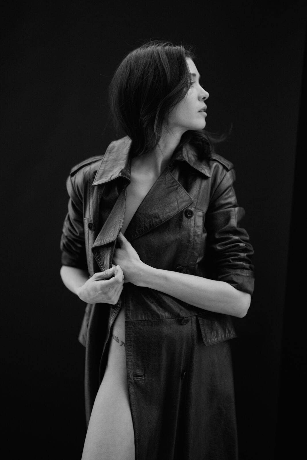 Diana Moldovan photographed at my studio (day 16892)