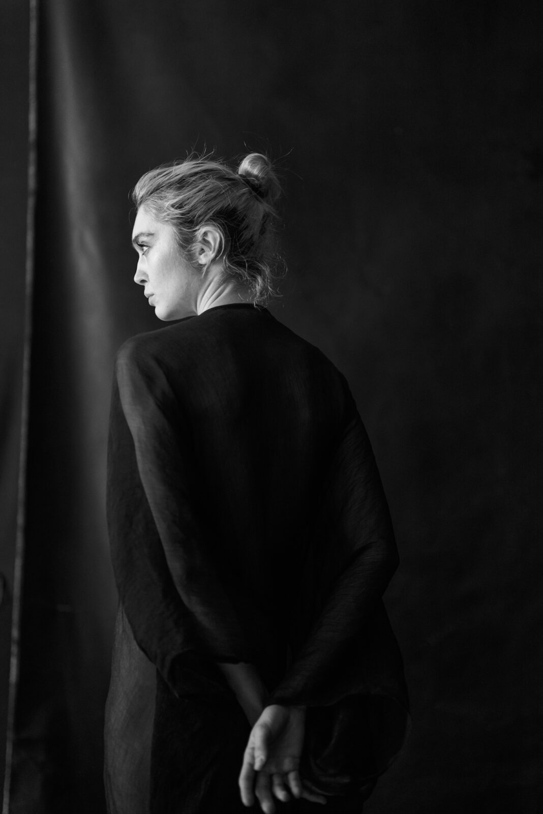 Georgiana Saraev photographed at my studio (day 16875)