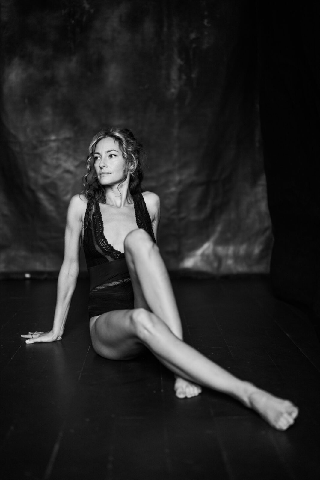 Raluca Aprodu photographed at my studio (day 15691)