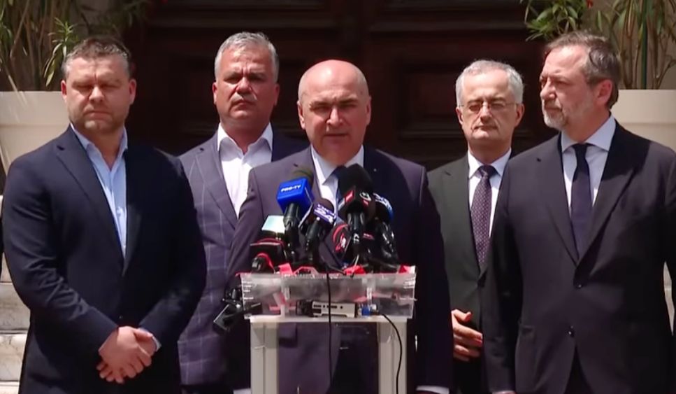 Ciprian Ciucu, prim-vicepreședinte PNL, apreciază că lista de miniștri propusă de Eugen Tomac pare să protejeze interesele PSD și pregătește un guvern influențat de social-democrați. Îl acuză pe premierul desemnat că a avut discuții “ascune și neasumate cu PSD”.