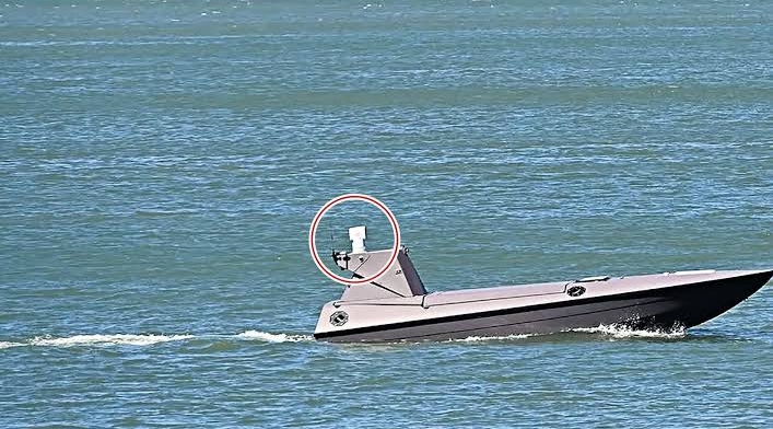 Investigație The Telegraph. Dronele de supraveghere intrate în martie în dotarea forțelor de elită din marina britanică au emis semnale ascunse, recepționate de China. Camerele de pe drone aveau componente fabricate în țara asiatică.