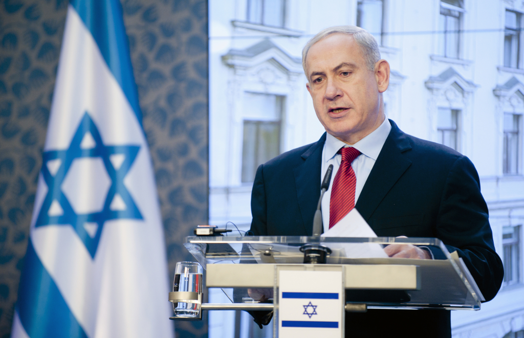 Alegeri parlamentare în Israel. Rezultatele exit-poll indică un avans ușor pentru alianța partidelor care încearcă să-l înlăture pe Benjamin Netanyahu, cu 52 de mandate, doar două în plus față de coaliția din jurul premierului. Pentru a forma majoritatea, este nevoie de 61 de mandate.