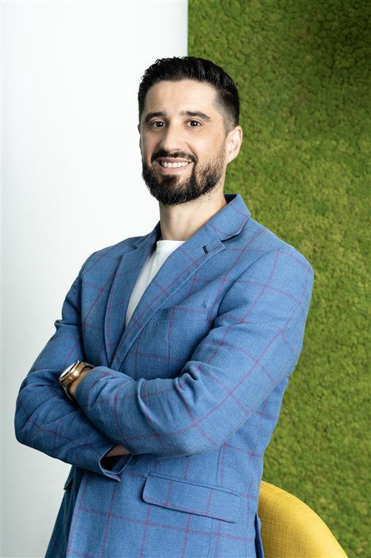 Mii de copii din comunități vulnerabile vor primi produse de igienă orală și sesiuni de informare, printr-un parteneriat între Haleon România și Salvați Copiii. (P)