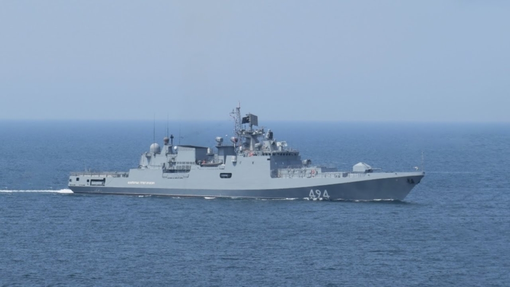 Incident grav în Canalul Mânecii. Ministerul britanic al Apărării investighează informațiile potrivit cărora fregata rusă Amiral Grigorovici ar fi tras focuri de avertisment la mai puțin de 500 de metri de un iaht britanic. Nu au fost raportate persoane rănite sau pagube.
