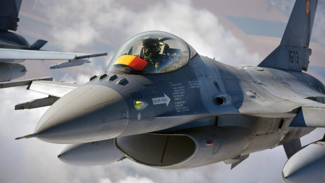 Un avion F-16 românesc a doborât o dronă ucraineană rătăcită deasupra Estoniei, în timpul unei misiuni NATO de poliție aeriană. Kievul și-a cerut scuze pentru incident. Ministerul eston de Externe mulțumește României și partenerilor din NATO pentru “acțiunea rapidă și solidaritate”.