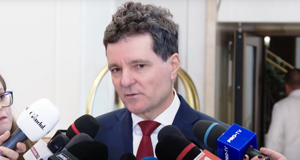 Nicușor Dan afirmă că raportul complet privind anularea alegerilor din 2024 va fi prezentat, cel mai probabil, la finalul lunii viitoare: “S-a schimbat conștientizarea noastră asupra acestei campanii de manipulare din partea Rusiei. Au apărut suficiente informații care să explice acea decizie”.