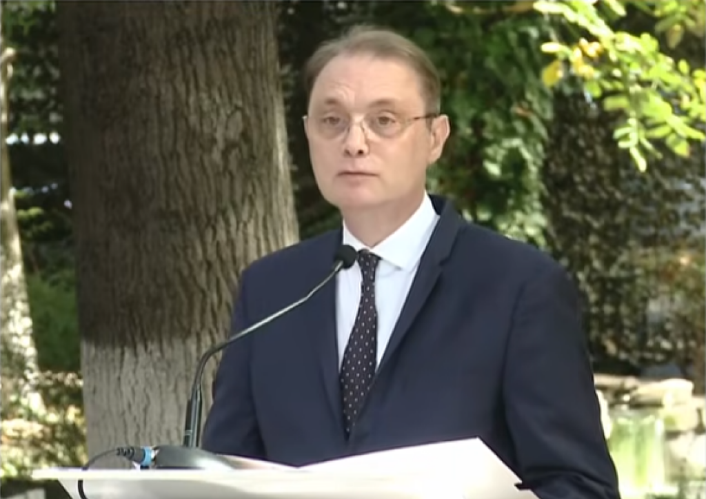 Ilie Bolojan exclude participarea alături de PSD în Guvernul Niculescu, “în baza experiențelor din ultimul an”. Totuși, Bolojan afirmă că PNL este deschis să voteze instalarea guvernului, “având în vedere situația României și necesitatea unui guvern cu puteri depline”.