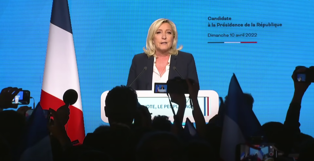 Franța. Marine le Pen află marți dacă poate candida la alegerile prezidențiale din 2027, în condițiile în care sondajele o dau posibilă câștigătoare. Curtea de Apel din Paris este așteptată să se pronunțe în dosarul în care lidera extremei drepte a fost condamnată pentru folosirea abuzivă de fonduri europene.