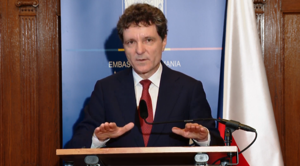 Nicușor Dan invită partidele politice la consultări, luni, în urma cărora va face o nouă nominalizare pentru funcția de prim-ministru: “Cer partidelor ca, în acest răgaz, să-și organizeze ședințele interne și să vină de data asta cu soluții care să poată trece”.