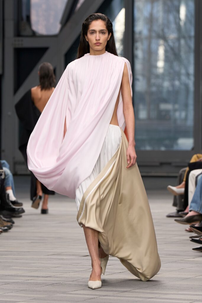 Calvin Klein Collection de Veronica Leoni – Prezentarea de modă a colecției de toamnă 2026 în New York City