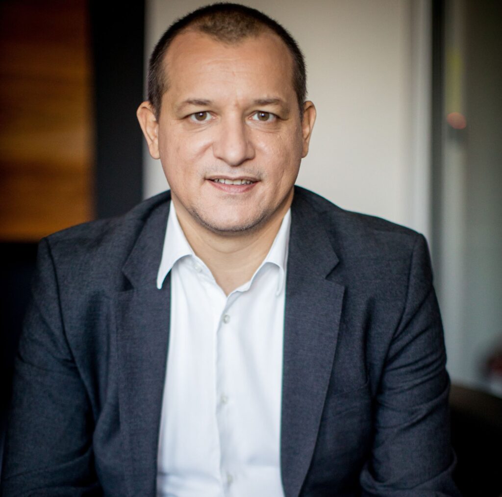 75 de ONG-uri din Raiffeisen Comunități participă la Incubatorul de Comunități Sustenabile