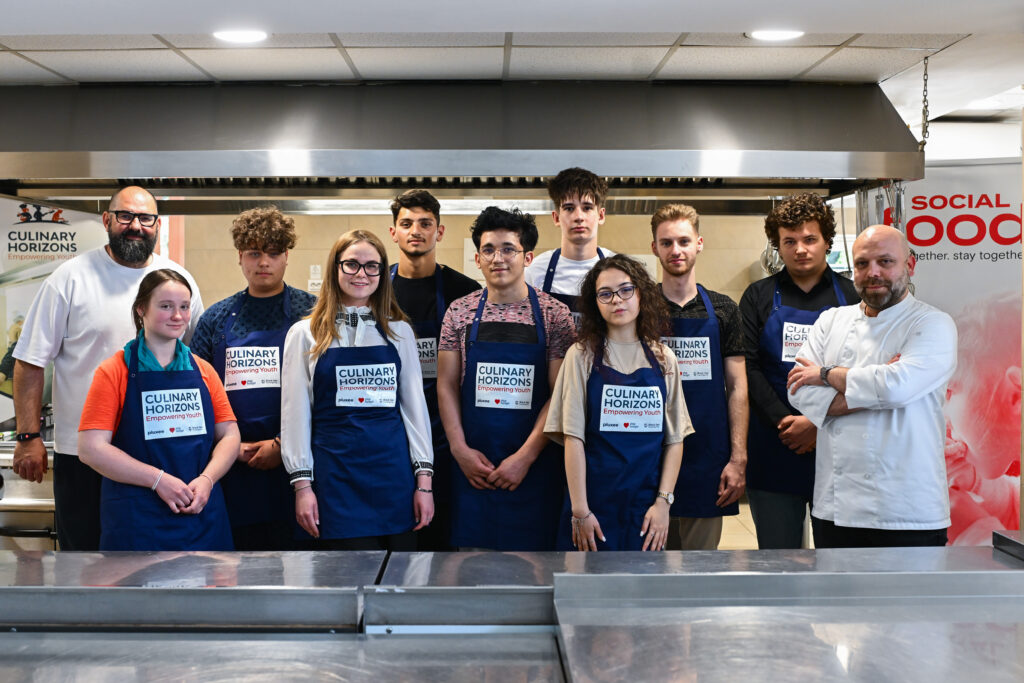 Parteneriat între Asociația Black Sea FooDignity (Social Food), Pluxee România și Stop Hunger pentru lansarea „Culinary Horizons – Empowering Youth”