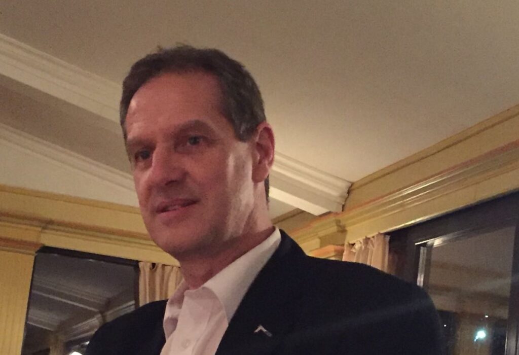 Doctorul în Achiziții din Timișoara recomandă – Doctorul în Achiziții din București răspunde – Episodul 16 – „Clauza Suspensivă – Darul cu Termen Incert”