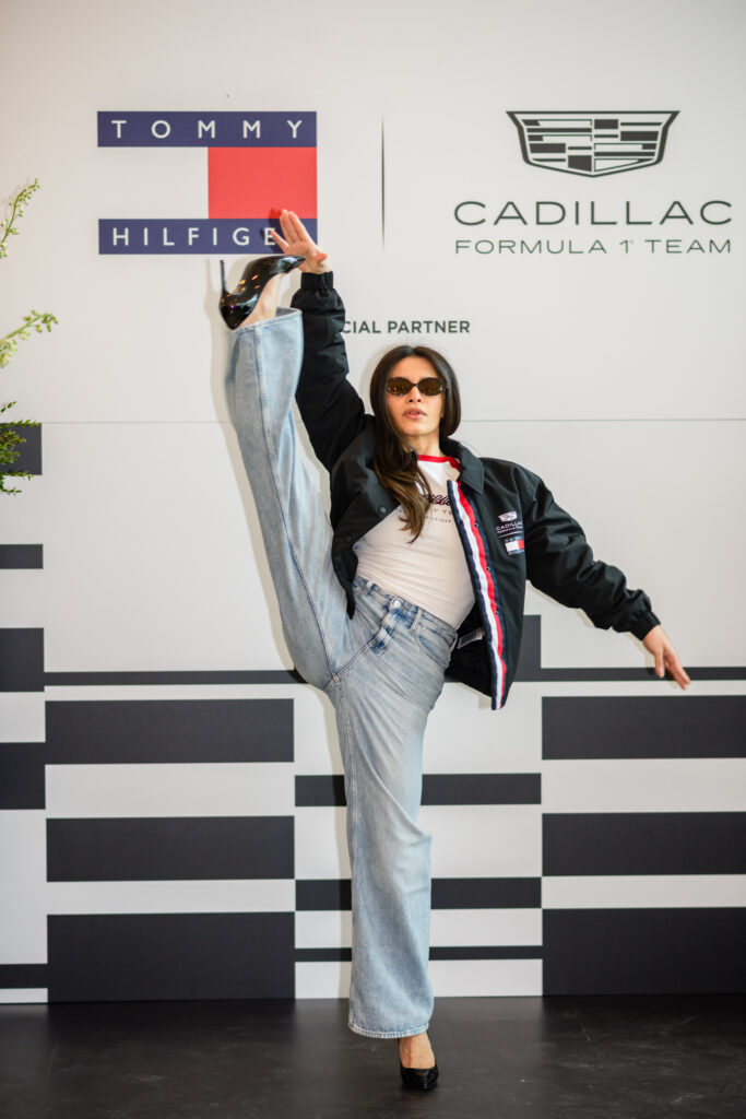 Tommy Hilfiger și Cadillac Formula 1® Team lansează o colecție pentru fani într-o nouă eră a îmbrăcămintei sportive americane