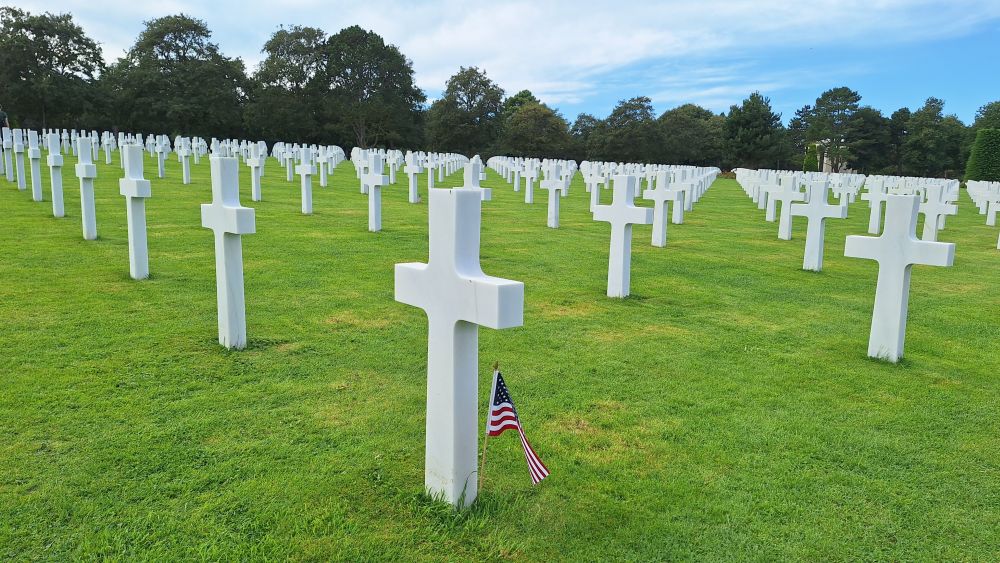 Plajele și poveștile debarcării din Normandia (II)