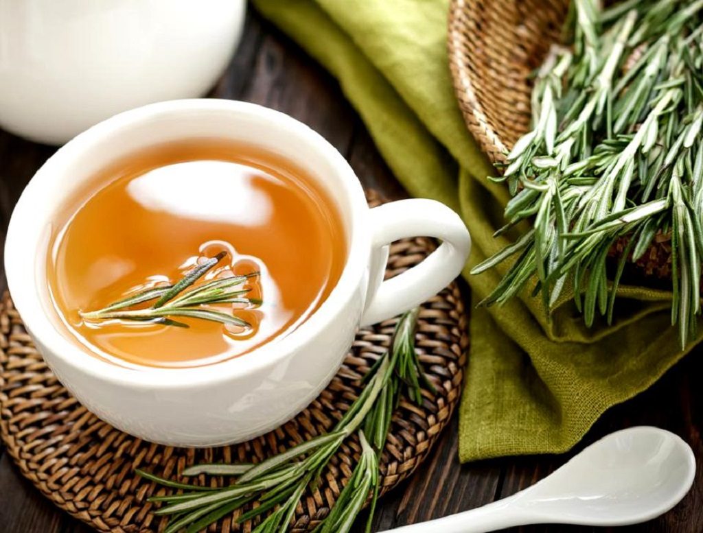 Ceaiul care încetinește demența: Cum este îmbunătățită circulația sanguină cerebrală