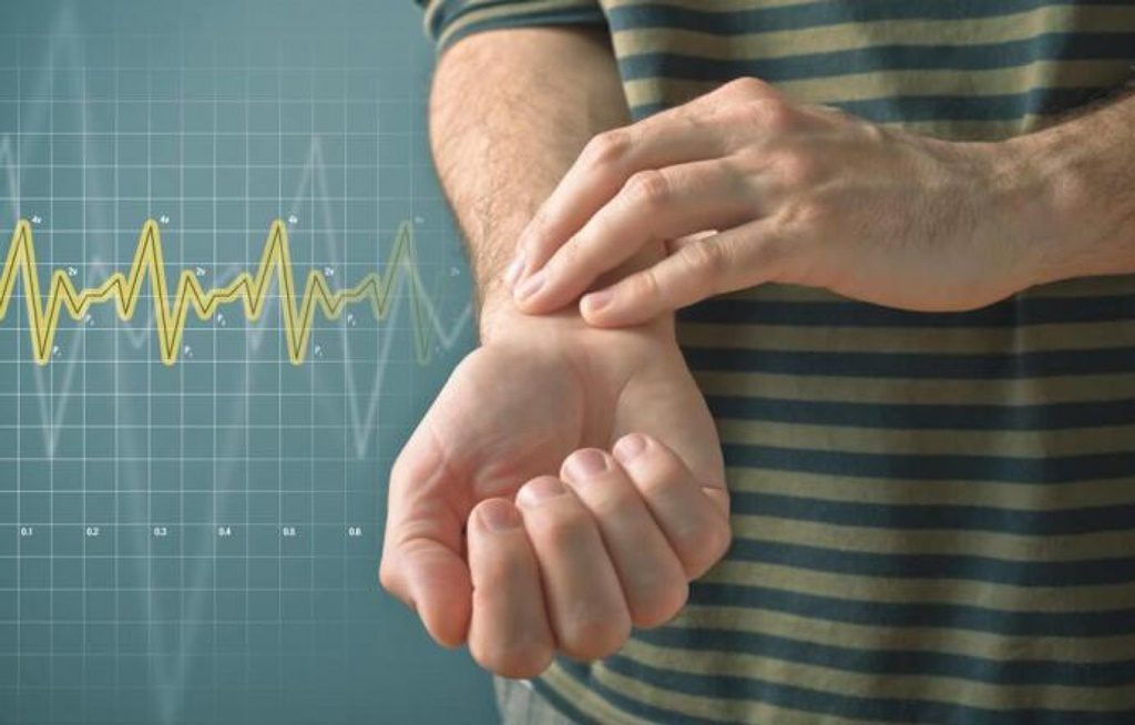 Cât de periculos este să ai un puls neregulat: Boala gravă de care riști să suferi