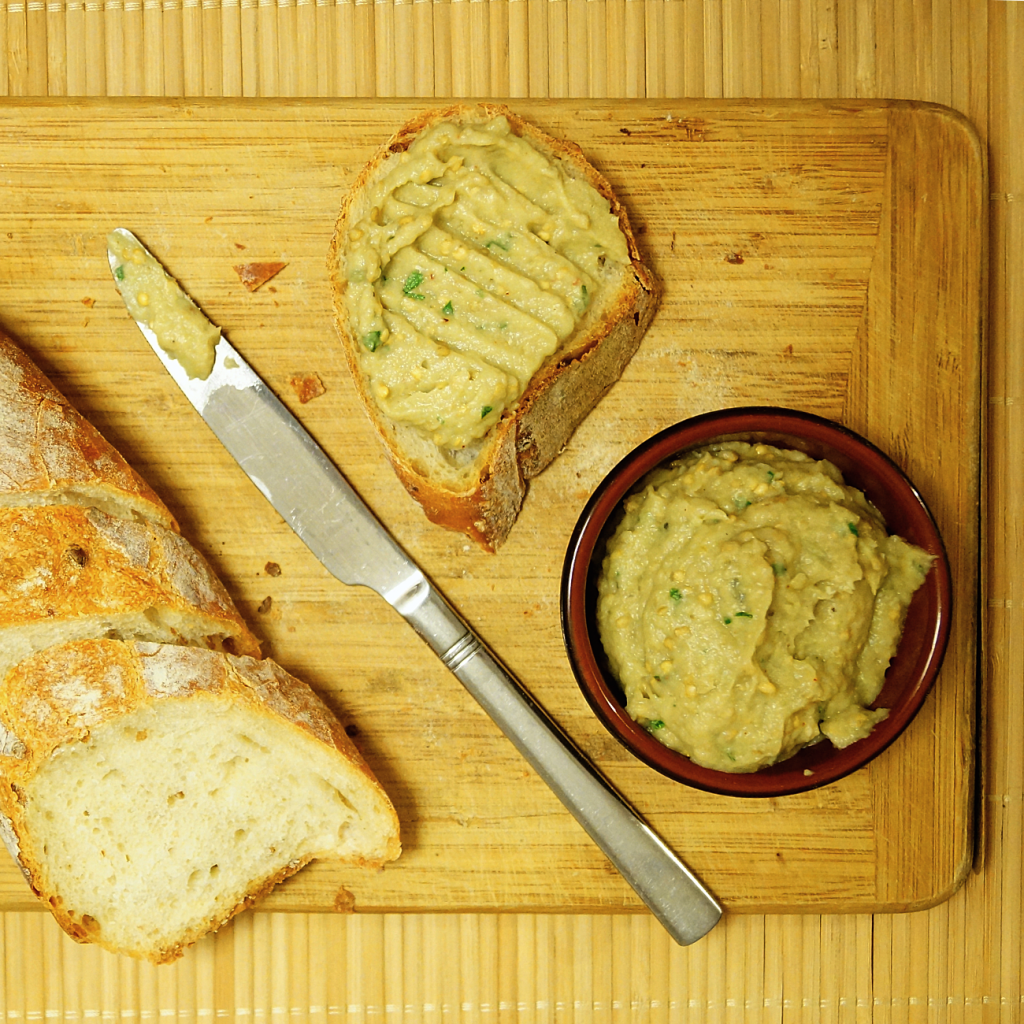 Salată de vinete – arta simplității desăvârșite