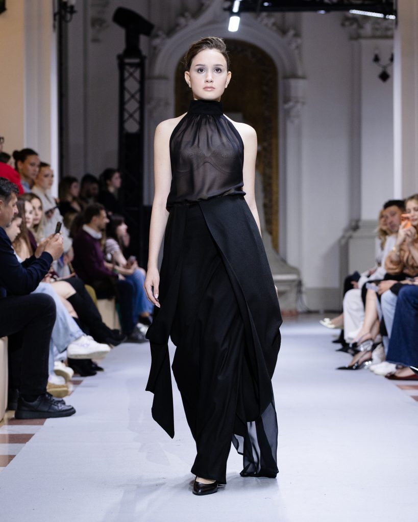 Ce frumoasă a fost întâlnirea cu noul val al modei românești la Iași, la Romanian Fashion Week!