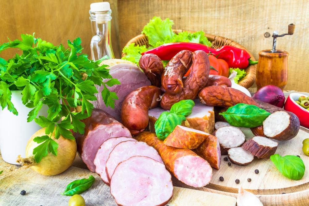 Mâncarea care ne îmbolnăvește și ucide lent. Despre ororile alimentelor ultra-procesate